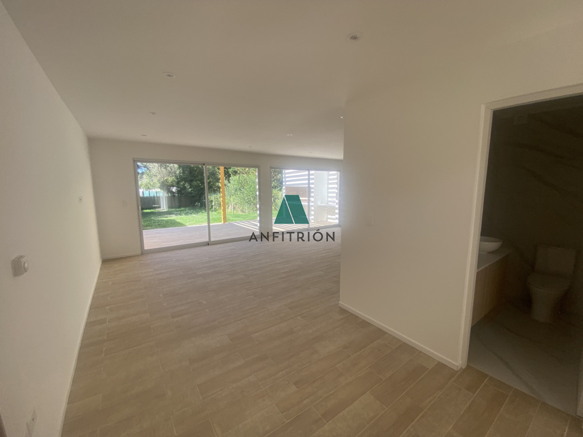 Apartamento ID.90 - Casa luminosa orientada al norte con gran Jardin en zona Colegios