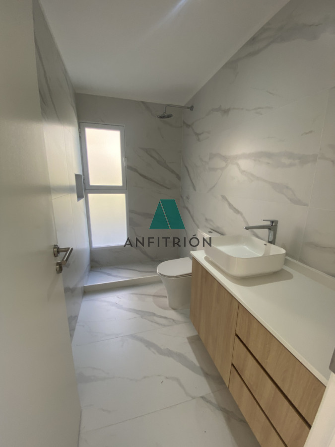 Apartamento ID.90 - Casa luminosa orientada al norte con gran Jardin en zona Colegios