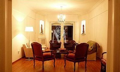 Amplio apartamento en Av. Brasil y Baltazar Vargas