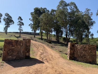 Chacra única de 5 hectáreas en Piriápolis con vistas panorámicas al mar y a las sierras