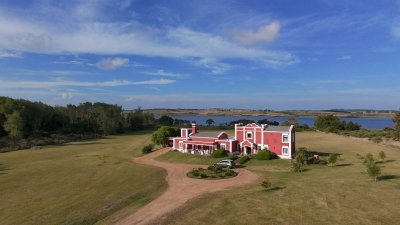 Un oasis de paz y tranquilidad en la Laguna de los Cisnes, Uruguay
