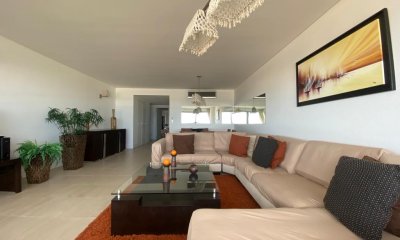 OPORTUNIDAD EN TORRE LE PARC PUNTA DEL ESTE