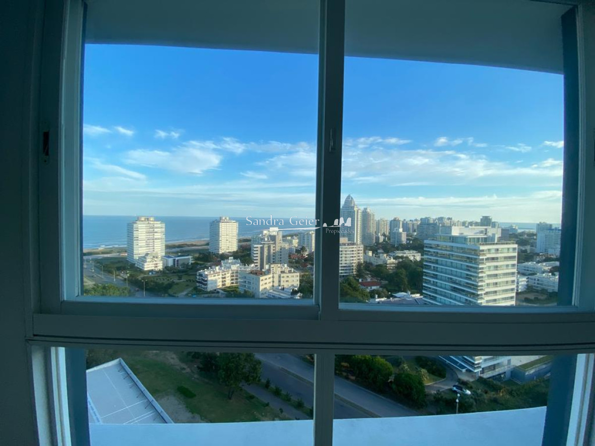 Apartamento ID.2107 -  AV. Roosvelt. One 2 Piso muy alto 2 garages!!!!!