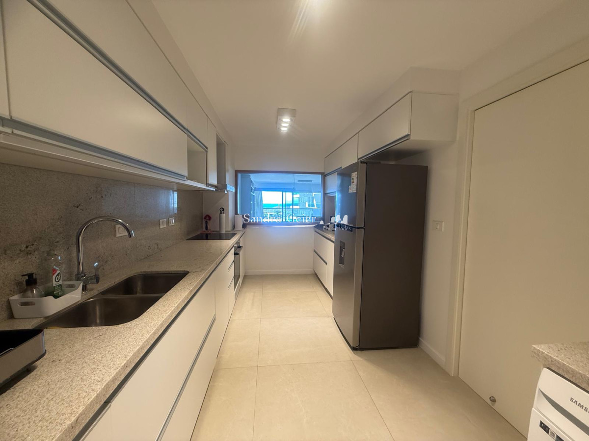 Apartamento ID.2588 - SILENTE VENTA PRIMERA LINEA BRAVA FRENTE AL MAR 
