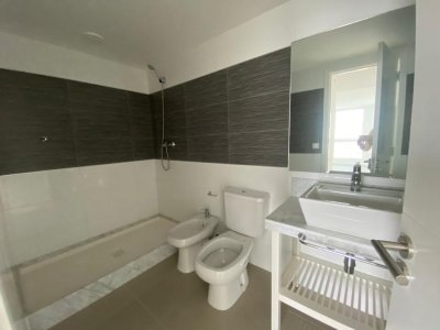 Apartamento ID.2107 -  AV. Roosvelt. One 2 Piso muy alto 2 garages!!!!!