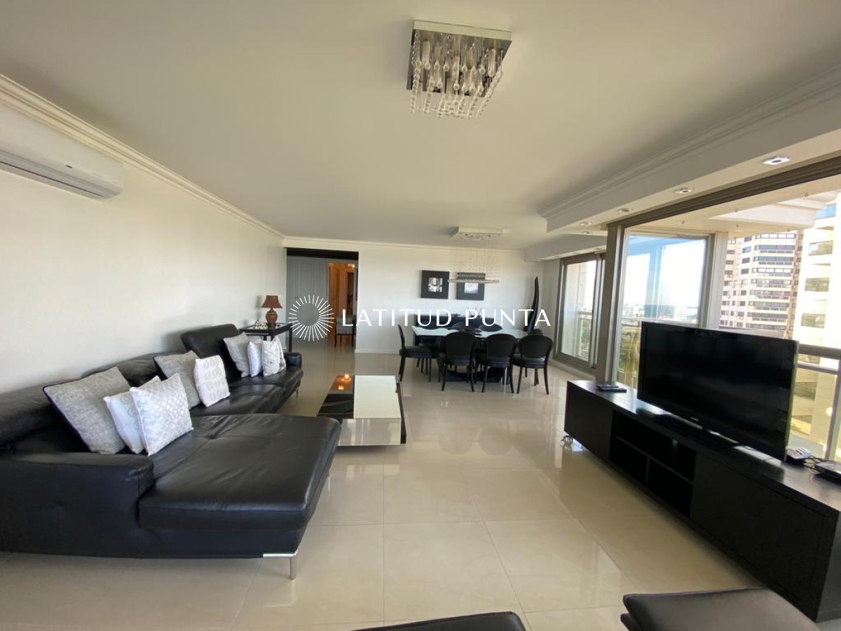 Brava - GoPunta - Portal Inmobiliario de Punta del Este - Maldonado