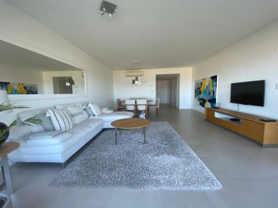 Apartamento 2 dormitorios en suite + dep. Le Parc