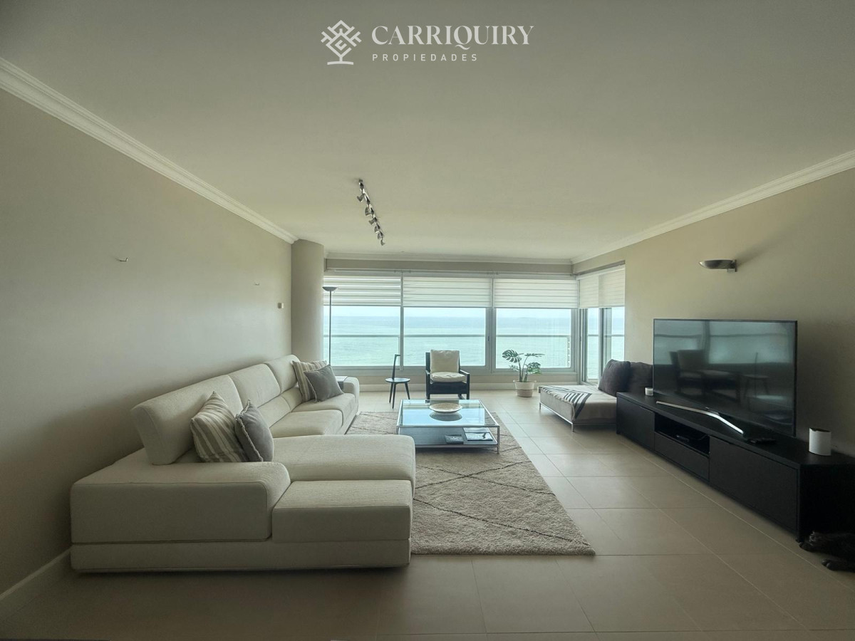 Apartamento ID.9329/Gran-Oportunidad-de-venta,-en-la-zona-del-Puerto-de-Punta-del-Este. - LE PARC 2