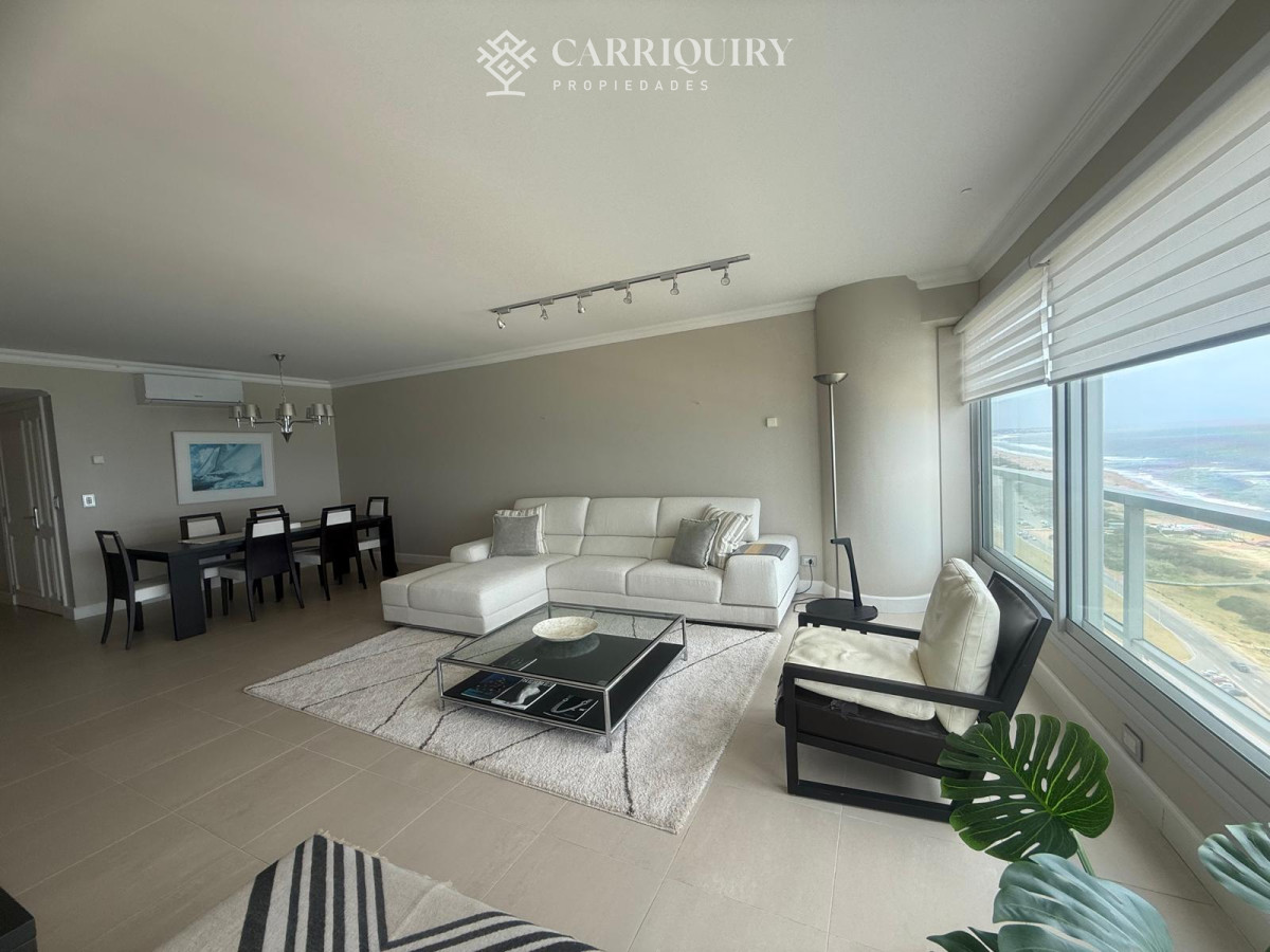 Apartamento ID.9329/Gran-Oportunidad-de-venta,-en-la-zona-del-Puerto-de-Punta-del-Este. - LE PARC 2