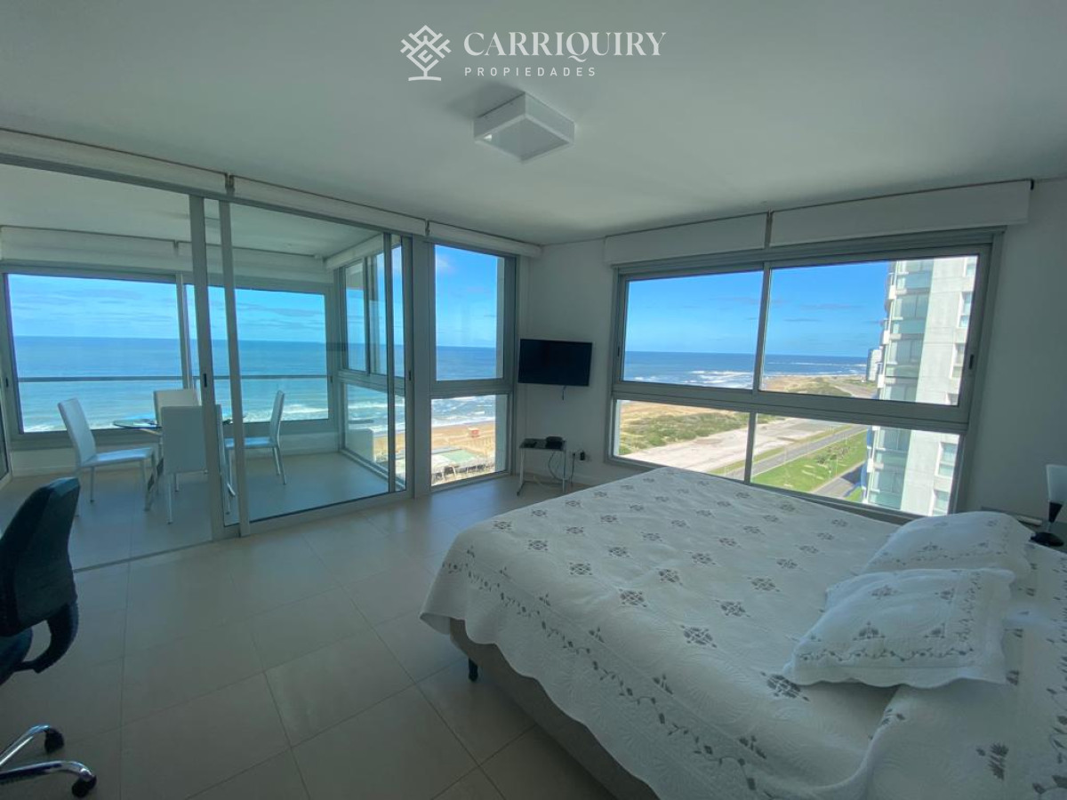 Apartamento ID.8284/ESQUINERO-4-DORMITORIOS-EN-SUITE-PISO-ALTO-EN-VENTA-TORRE-ONE- - Apartamento en Punta del Este, Brava