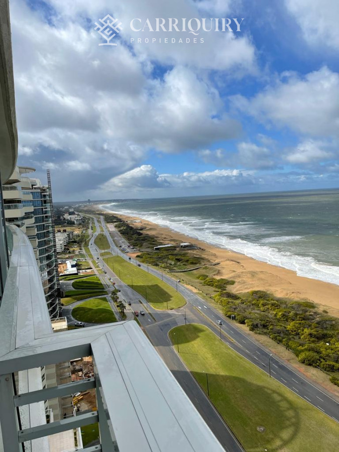 Apartamento ID.9329/Gran-Oportunidad-de-venta,-en-la-zona-del-Puerto-de-Punta-del-Este. - LE PARC 2