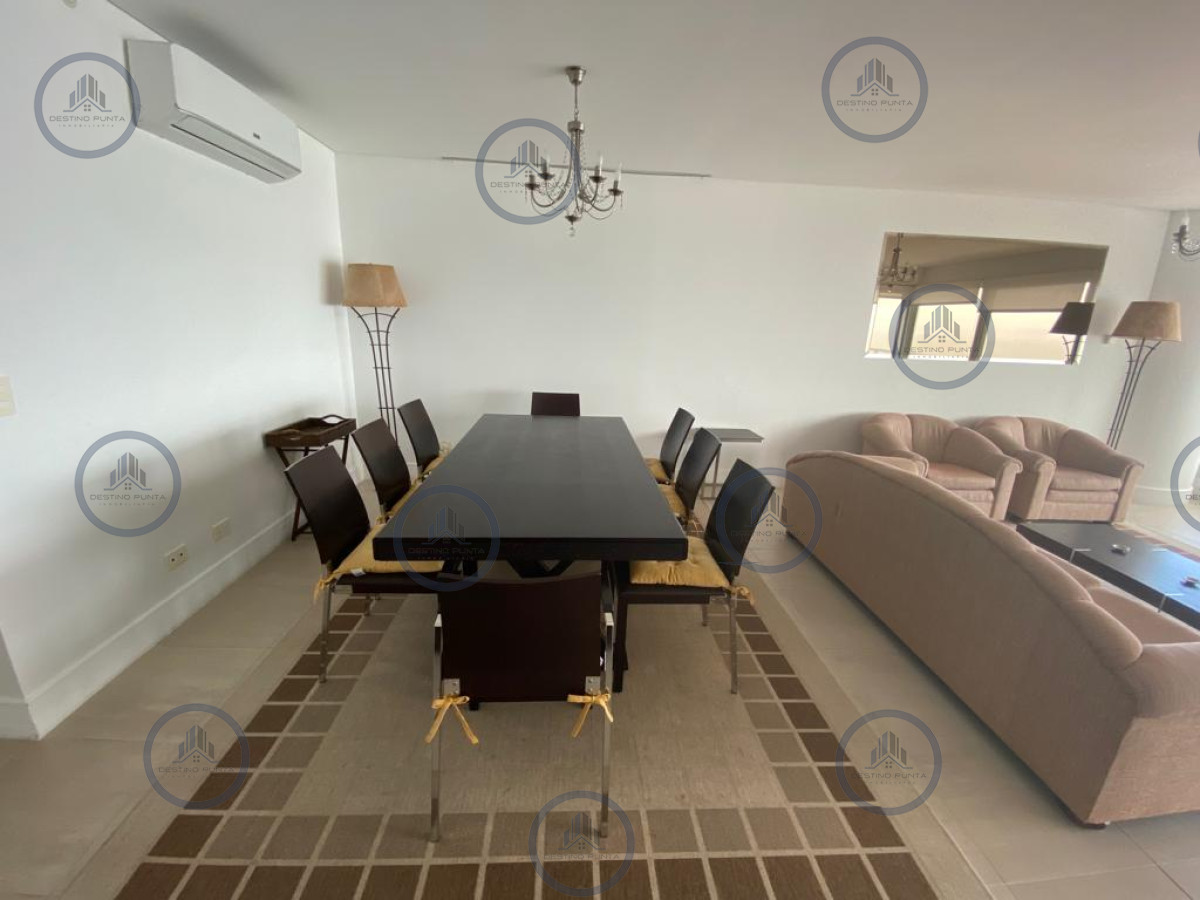 Apartamento ID.1650 - Moderno Apartamento de 2 Dormitorios en Le Parc Frente al Mar, Punta del Este 