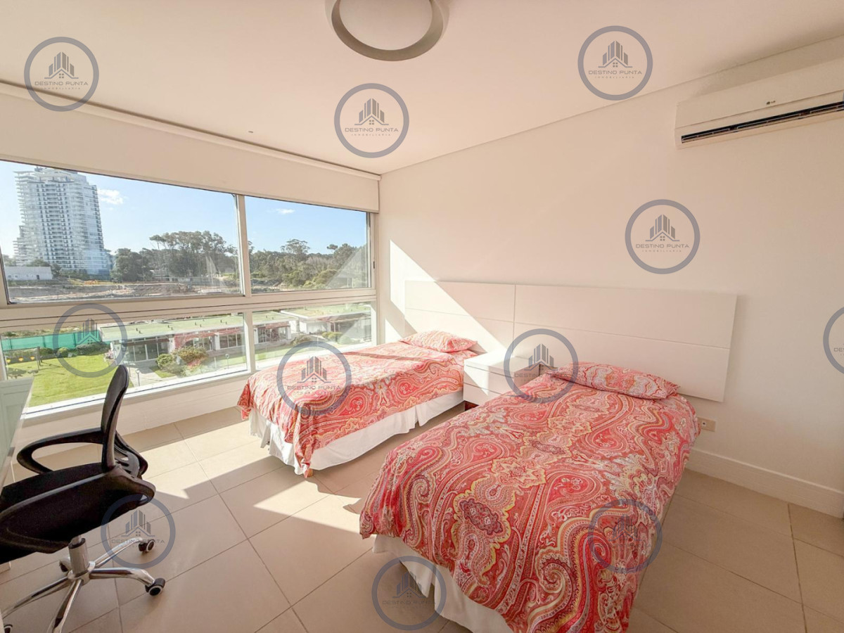 Apartamento ID.1648 - Moderno Apartamento en Le Parc Frente al Mar, Punta del Este 