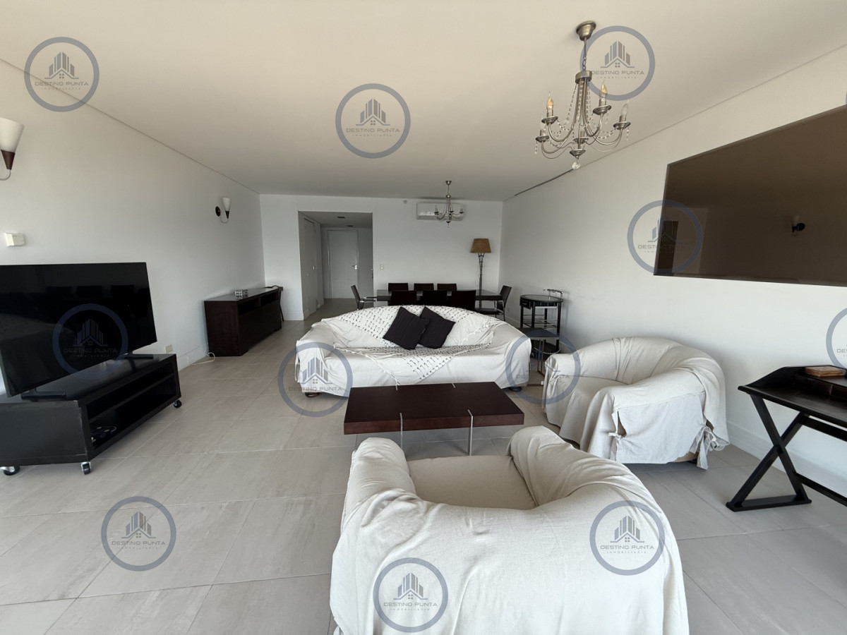 Moderno Apartamento de 2 Dormitorios en Le Parc Frente al Mar, Punta del Este — fotografía 2