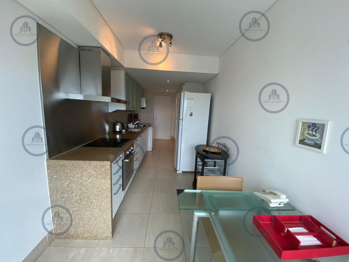 Apartamento ID.1650 - Moderno Apartamento de 2 Dormitorios en Le Parc Frente al Mar, Punta del Este 