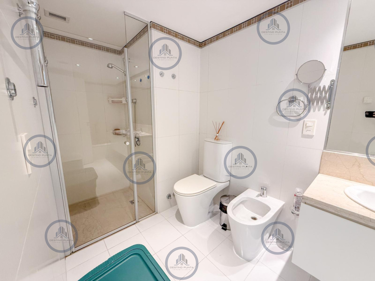 Apartamento ID.1648 - Moderno Apartamento en Le Parc Frente al Mar, Punta del Este 