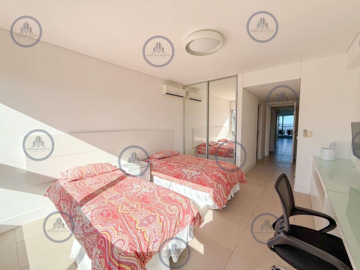 Apartamento ID.1648 - Moderno Apartamento en Le Parc Frente al Mar, Punta del Este 
