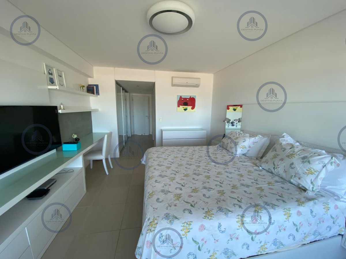 Apartamento ID.1648 - Moderno Apartamento en Le Parc Frente al Mar, Punta del Este 