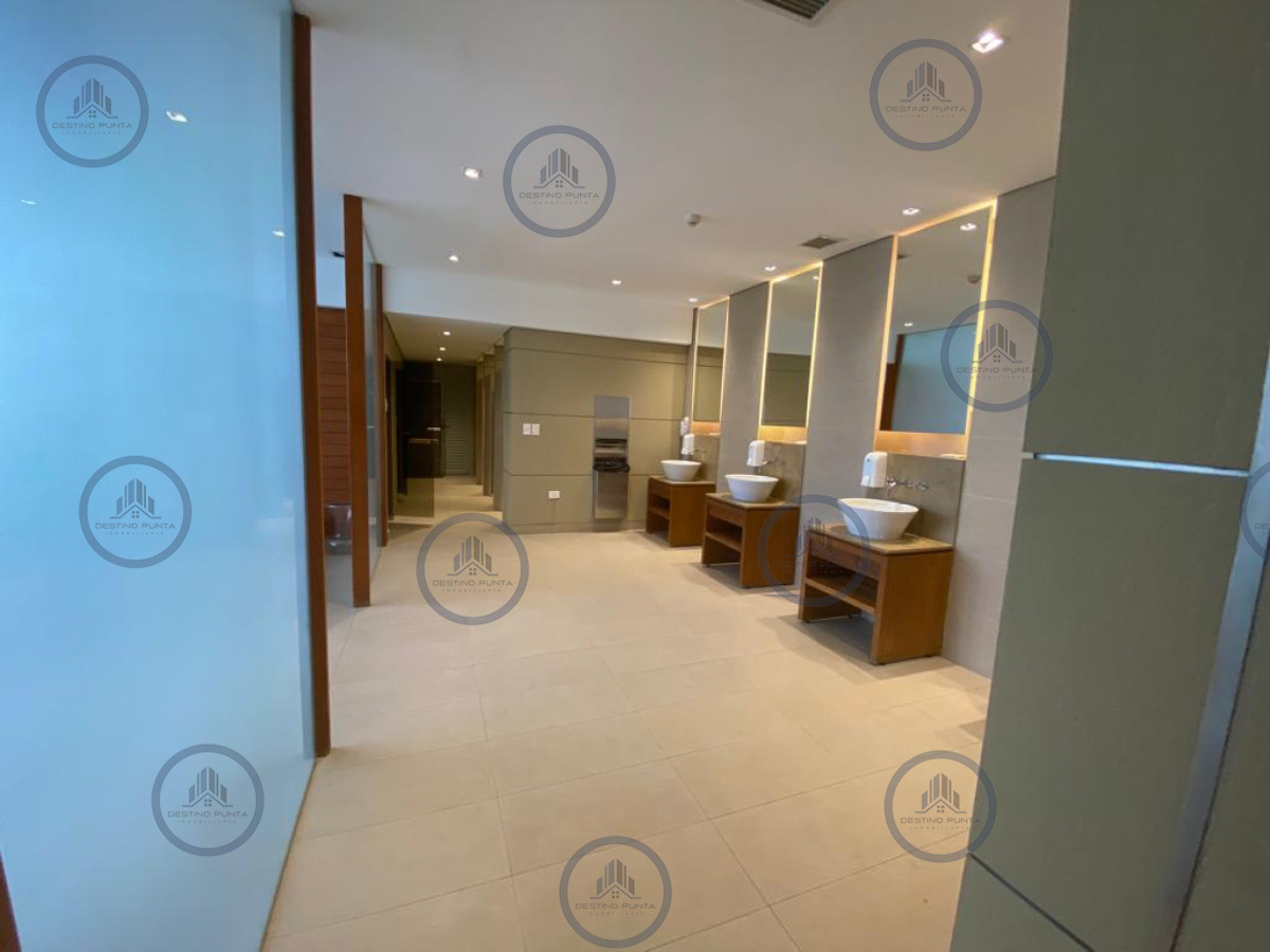 Apartamento ID.1650 - Moderno Apartamento de 2 Dormitorios en Le Parc Frente al Mar, Punta del Este 