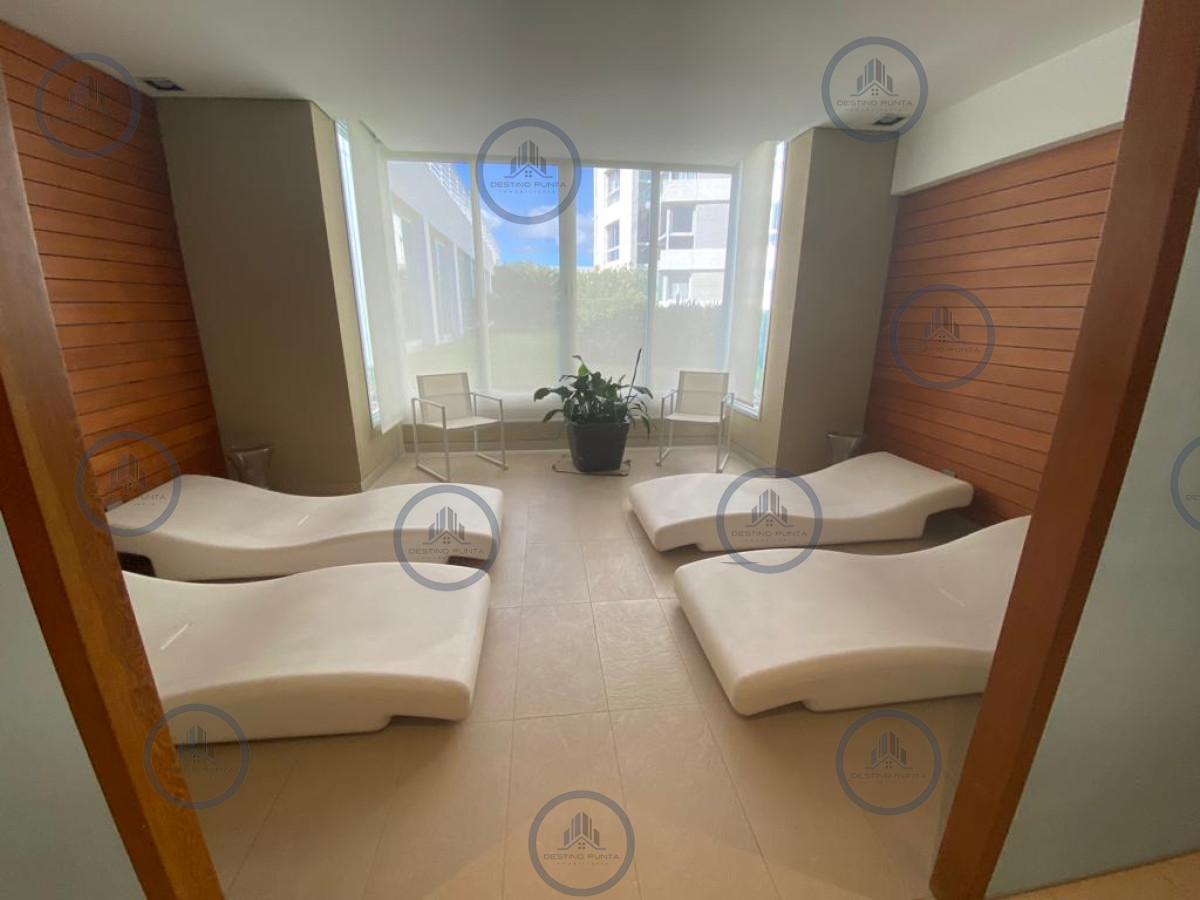 Apartamento ID.1650 - Moderno Apartamento de 2 Dormitorios en Le Parc Frente al Mar, Punta del Este 