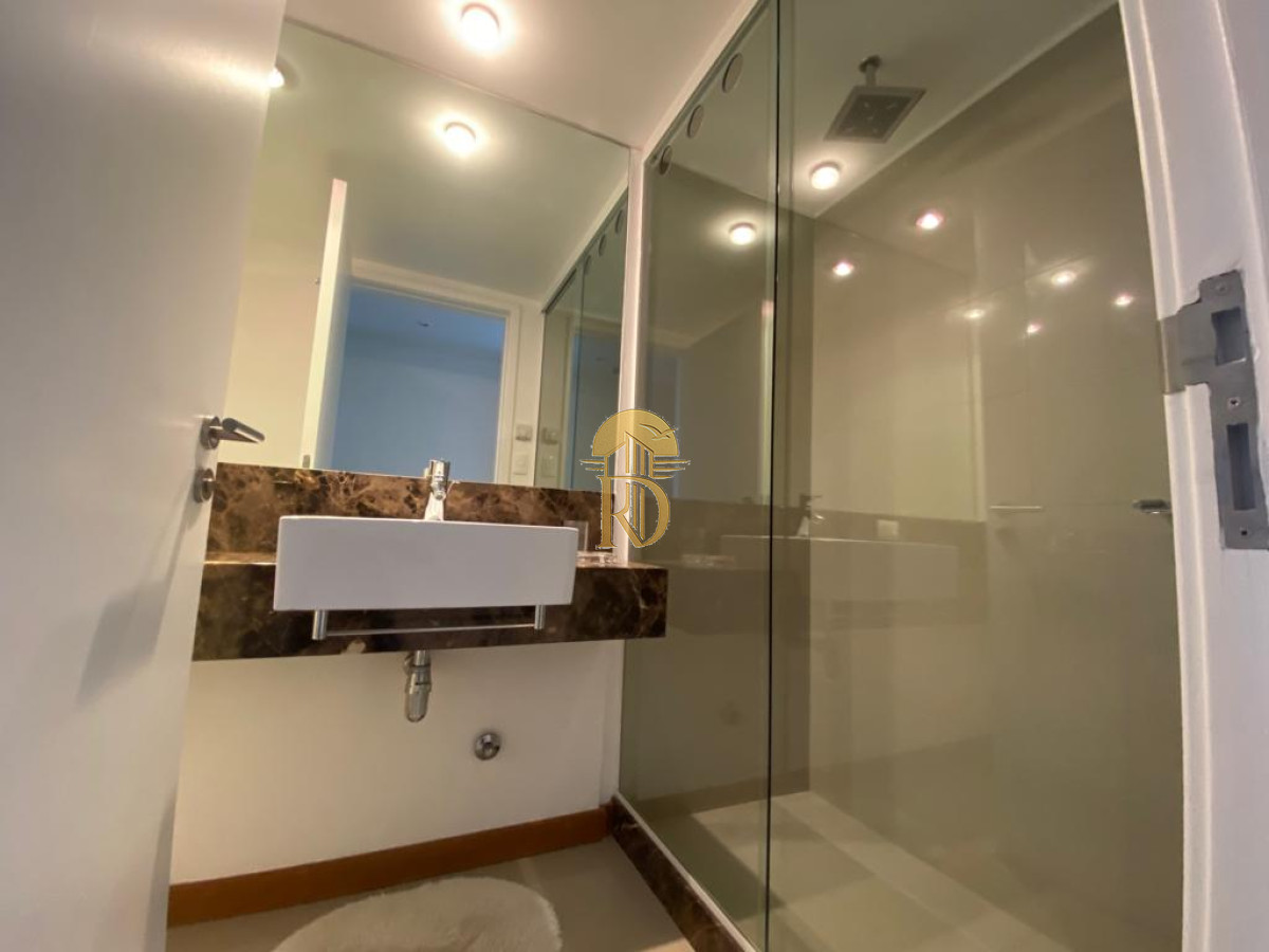 Alta gama sobre  primera línea -id-751-8