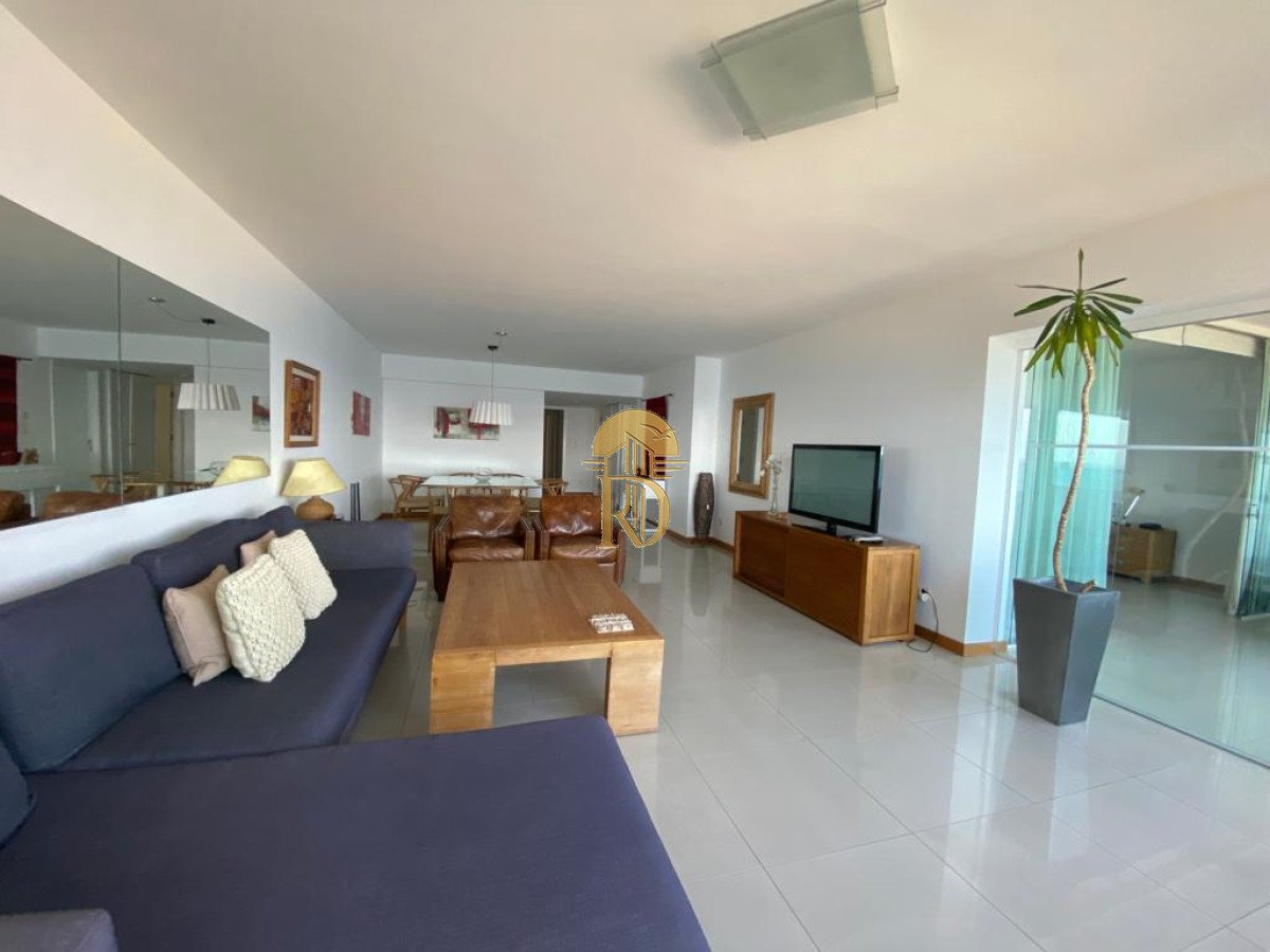 Alta gama sobre  primera línea -id-751-2