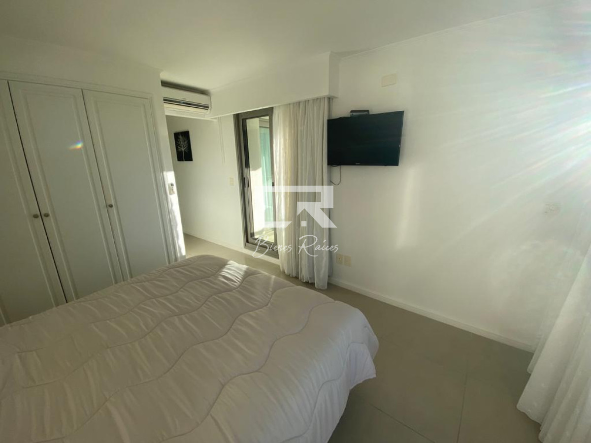 Apartamento ID.111 - Alta gama al mar en las primeras paradas de playa brava.