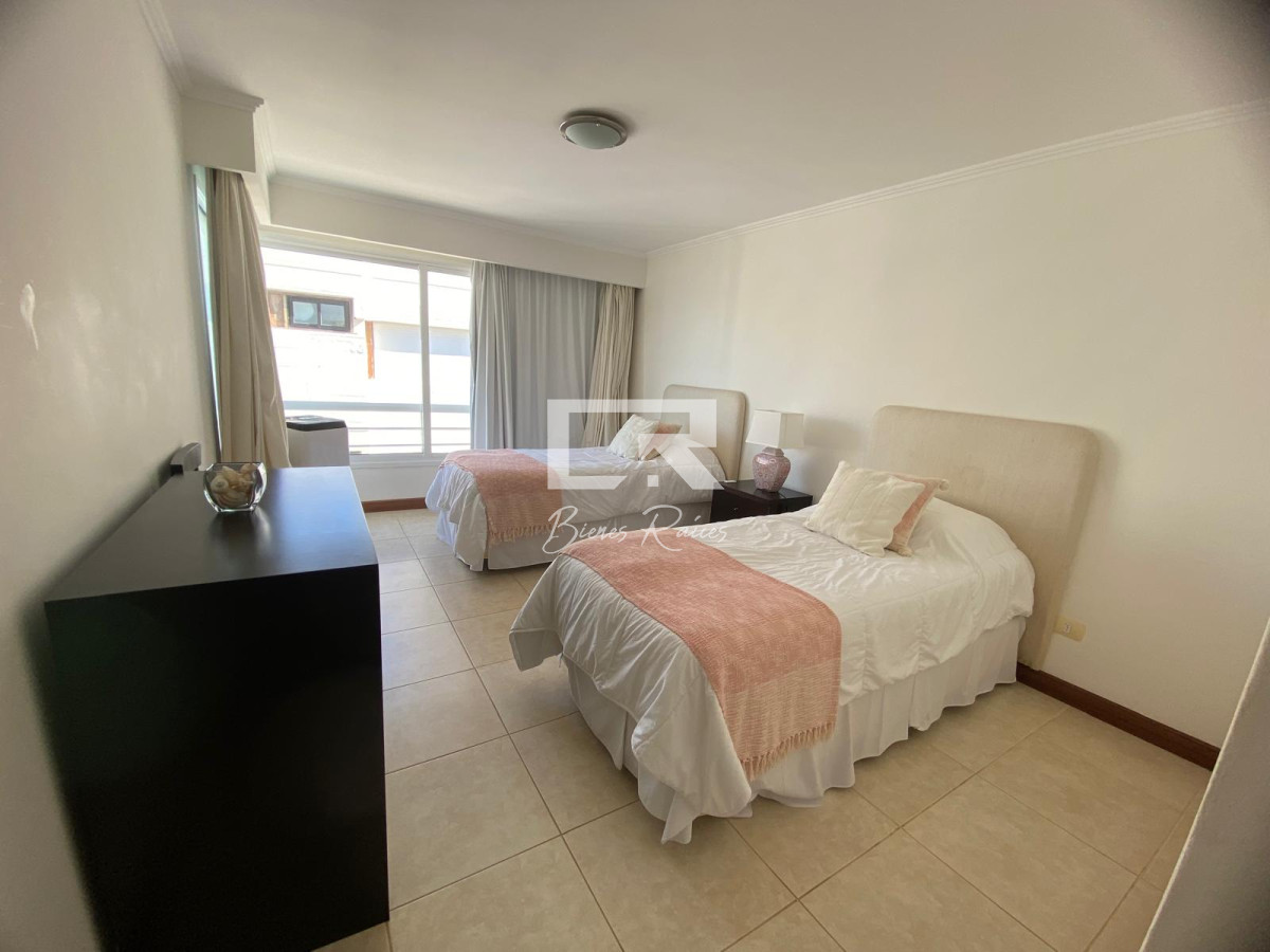Apartamento ID.711 - BAHIA BRAVA 