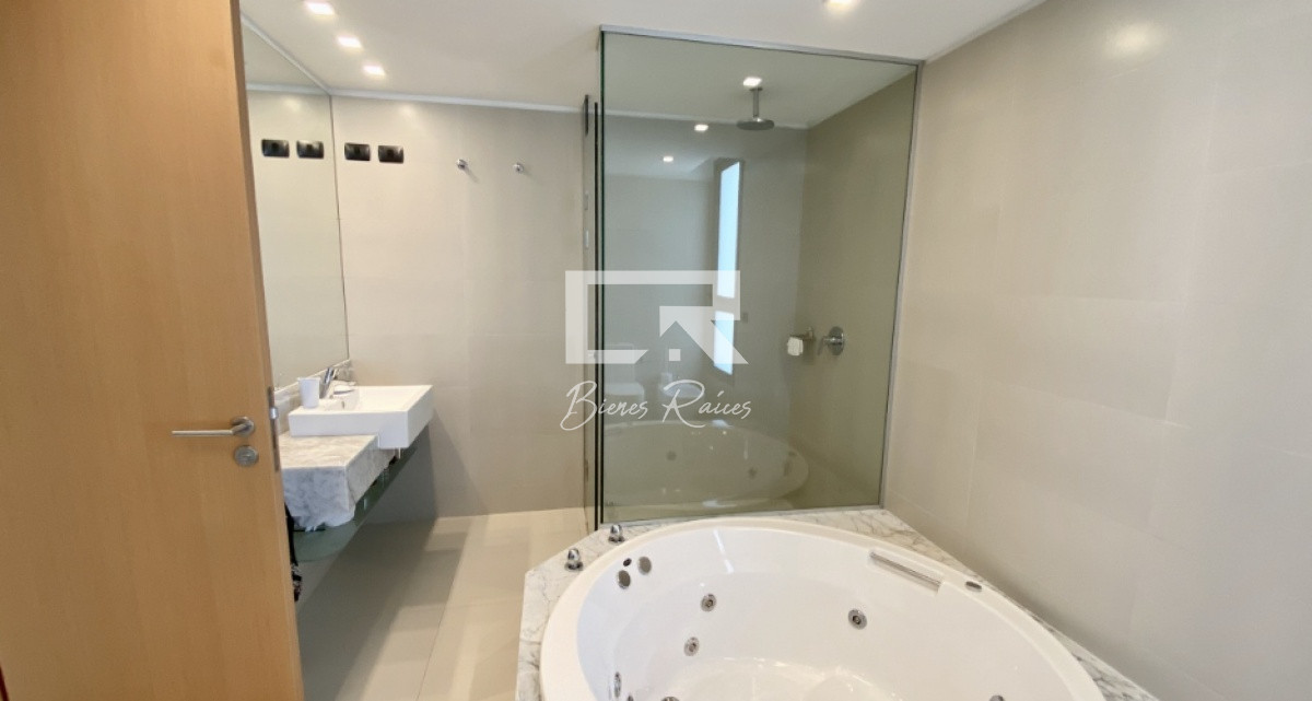 Apartamento ID.114 - Confort, calidad y entorno en una planta única. 