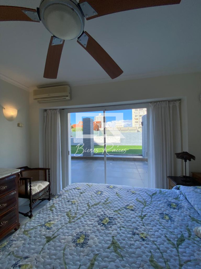 Apartamento ID.119 - Excepcional apto sobre rambla portuaria.