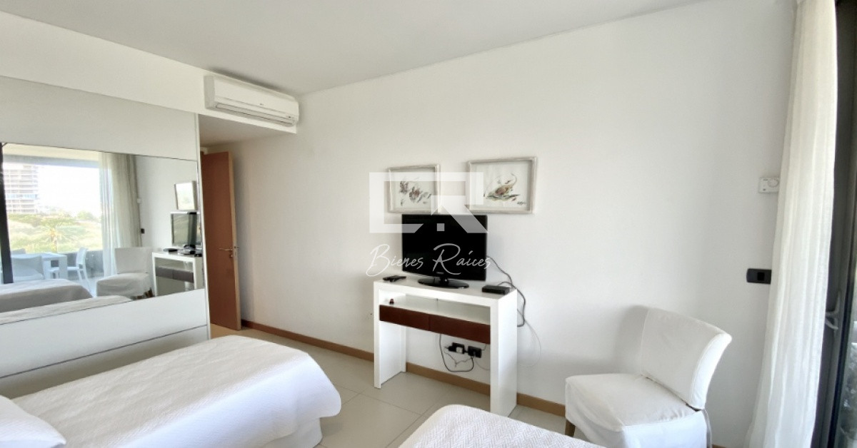 Apartamento ID.114 - Confort, calidad y entorno en una planta única. 