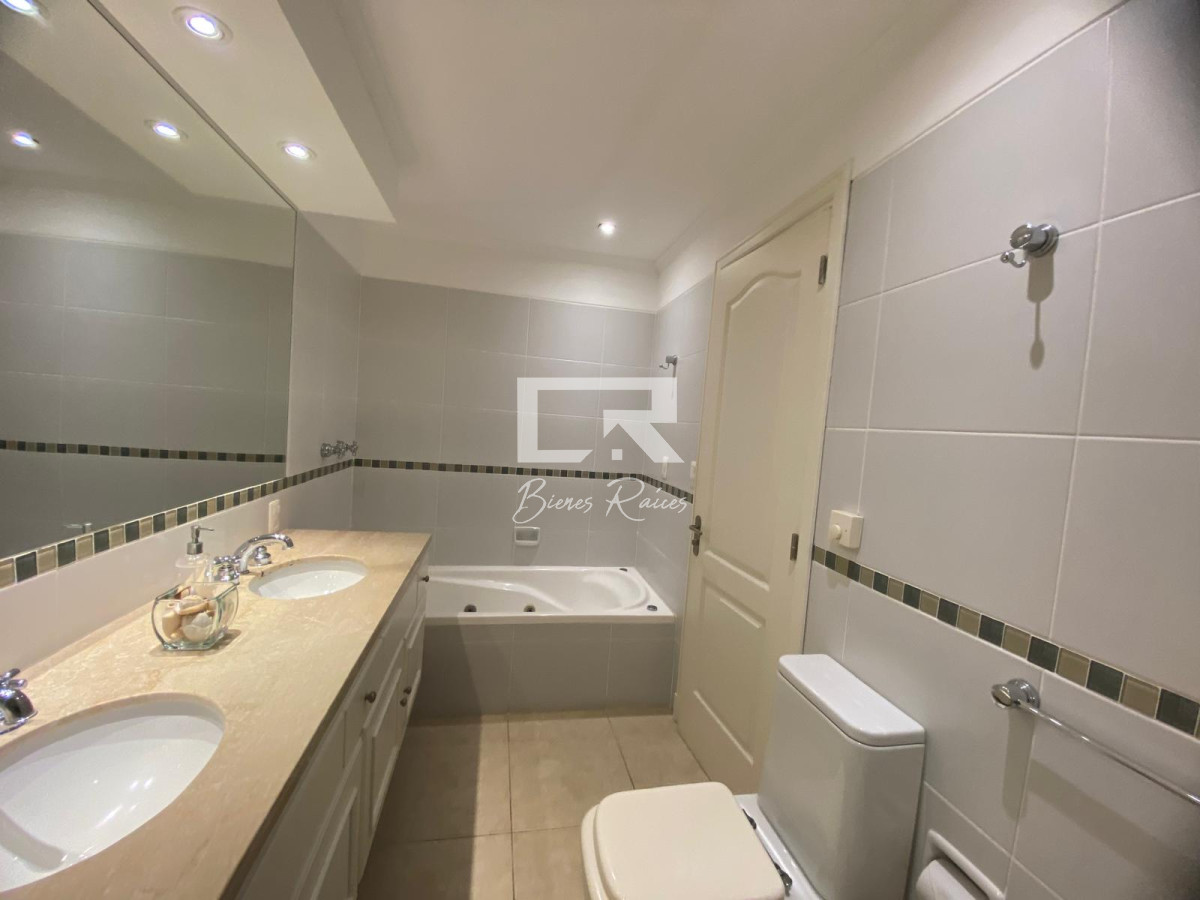Apartamento ID.711 - BAHIA BRAVA 