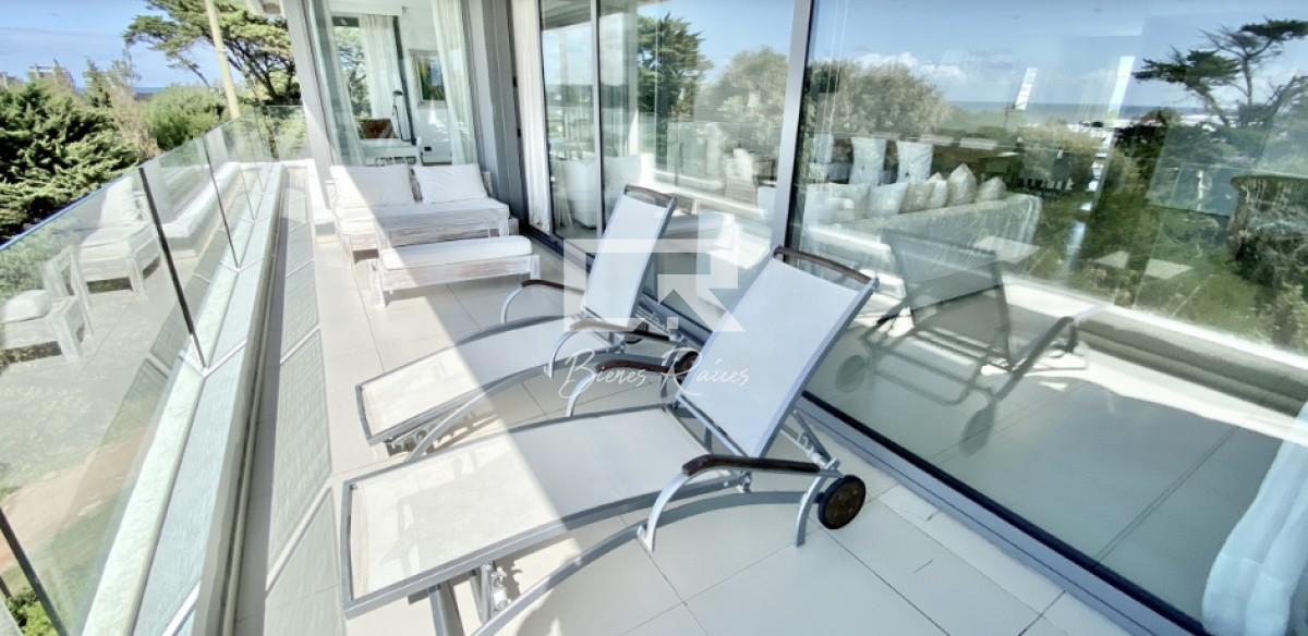 Apartamento ID.114 - Confort, calidad y entorno en una planta única. 