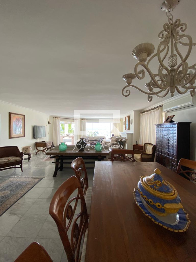 Apartamento ID.119 - Excepcional apto sobre rambla portuaria.