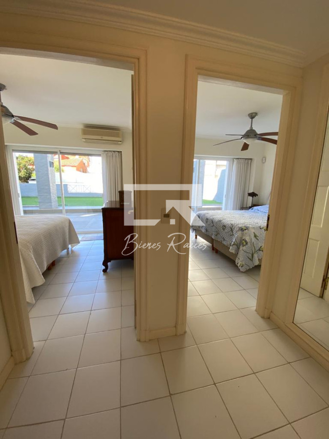 Apartamento ID.119 - Excepcional apto sobre rambla portuaria.