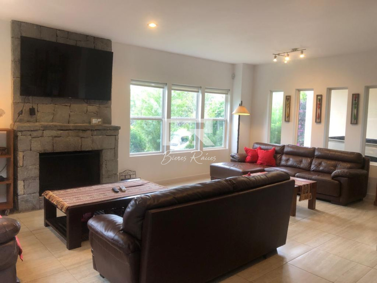 Casa ID.716 - CASA BRAVA