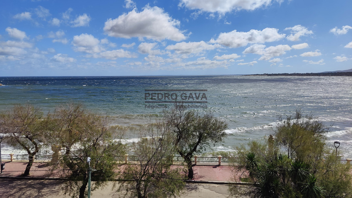 Apartamento ID.309 - Apartamento en venta en Piriápolis – Edificio Armen, vista al mar y atardeceres únicos