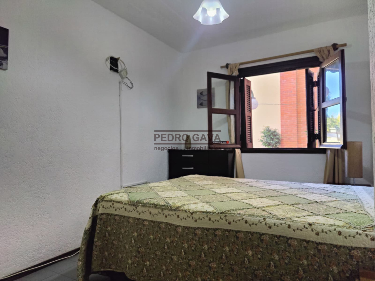 Apartamento ID.362 - Apartamento en alquiler en Piriápolis, planta baja con patio y 2 dormitorios