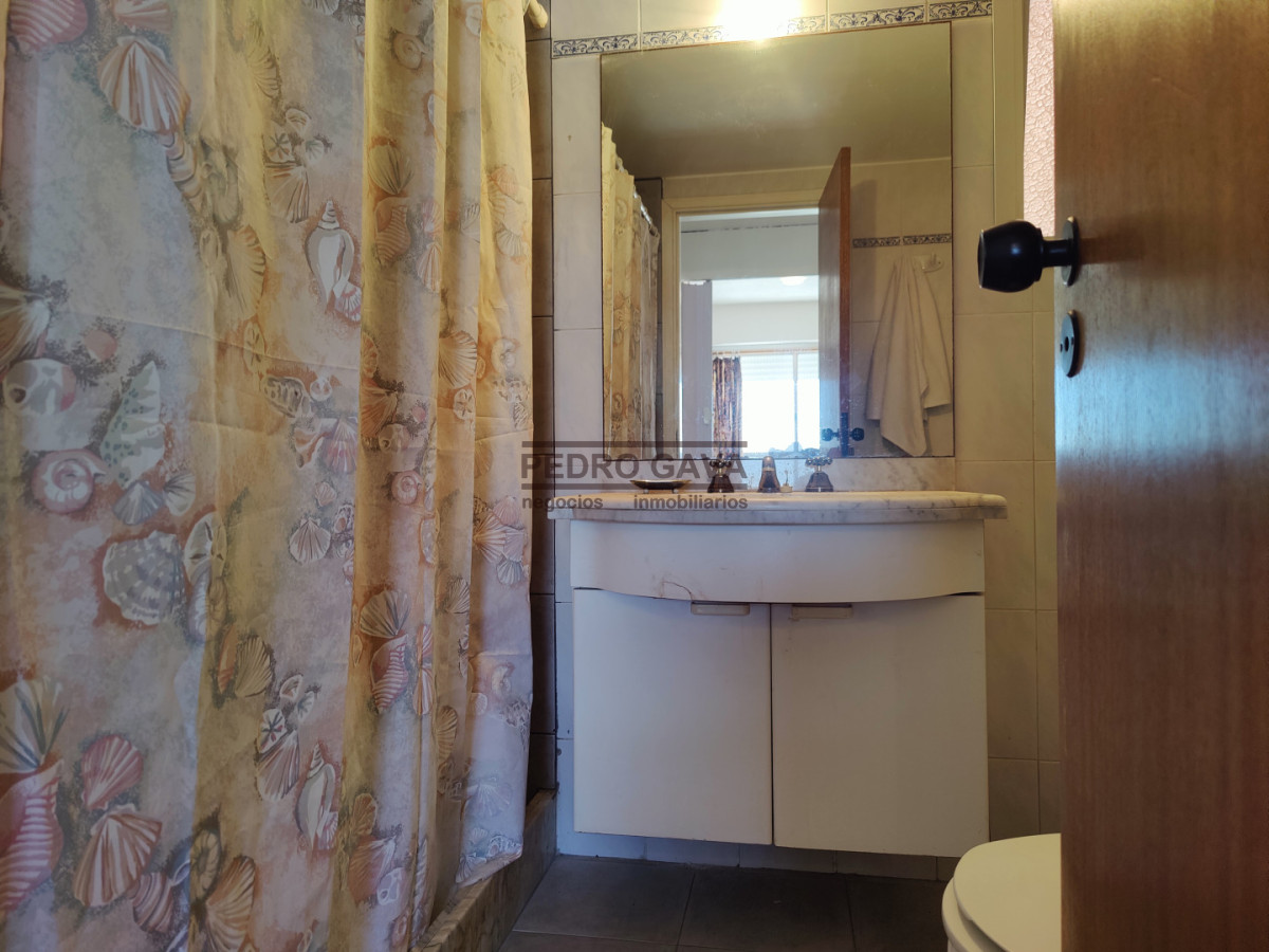 Apartamento ID.327 - Alquiler Anual - Apartamento en Edificio La Riviera, Rambla de Piriápolis