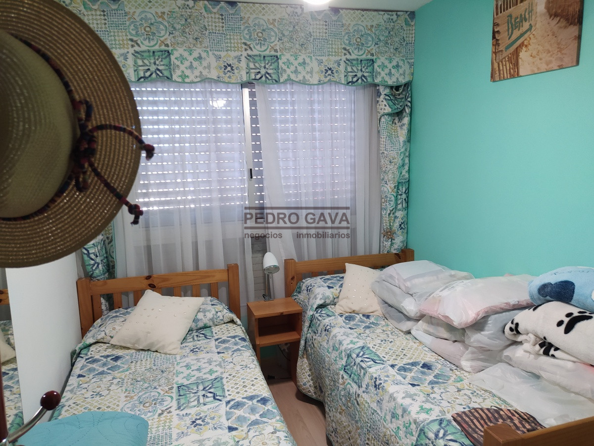 Apartamento ID.149 - Apartamento a la venta de 3 dormitorios y 2 baños sobre la Rambla de Piriapolis