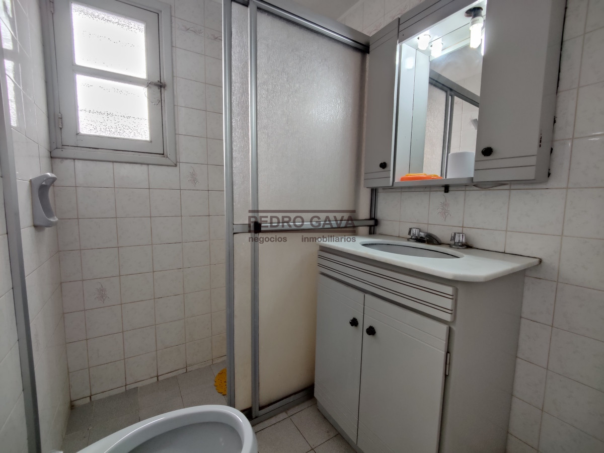 Apartamento ID.222 - Alquiler anual en Piriapolis, apartamento en pleno centro !!!