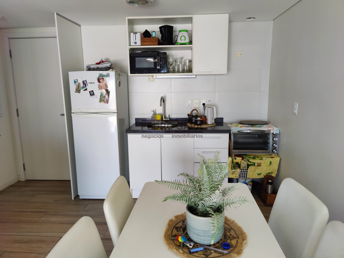 Apartamento ID.334 - Apartamento a la ventafrente al mar con gran terraza de 38 m² en Piriápolis !!