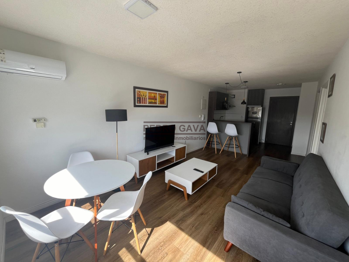 Apartamento ID.304 - Apartamento en Tres Cruces 1 Dormitorio con Garage