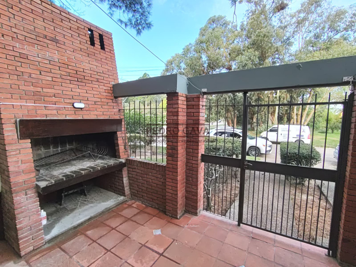 Apartamento ID.362 - Apartamento en alquiler en Piriápolis, planta baja con patio y 2 dormitorios