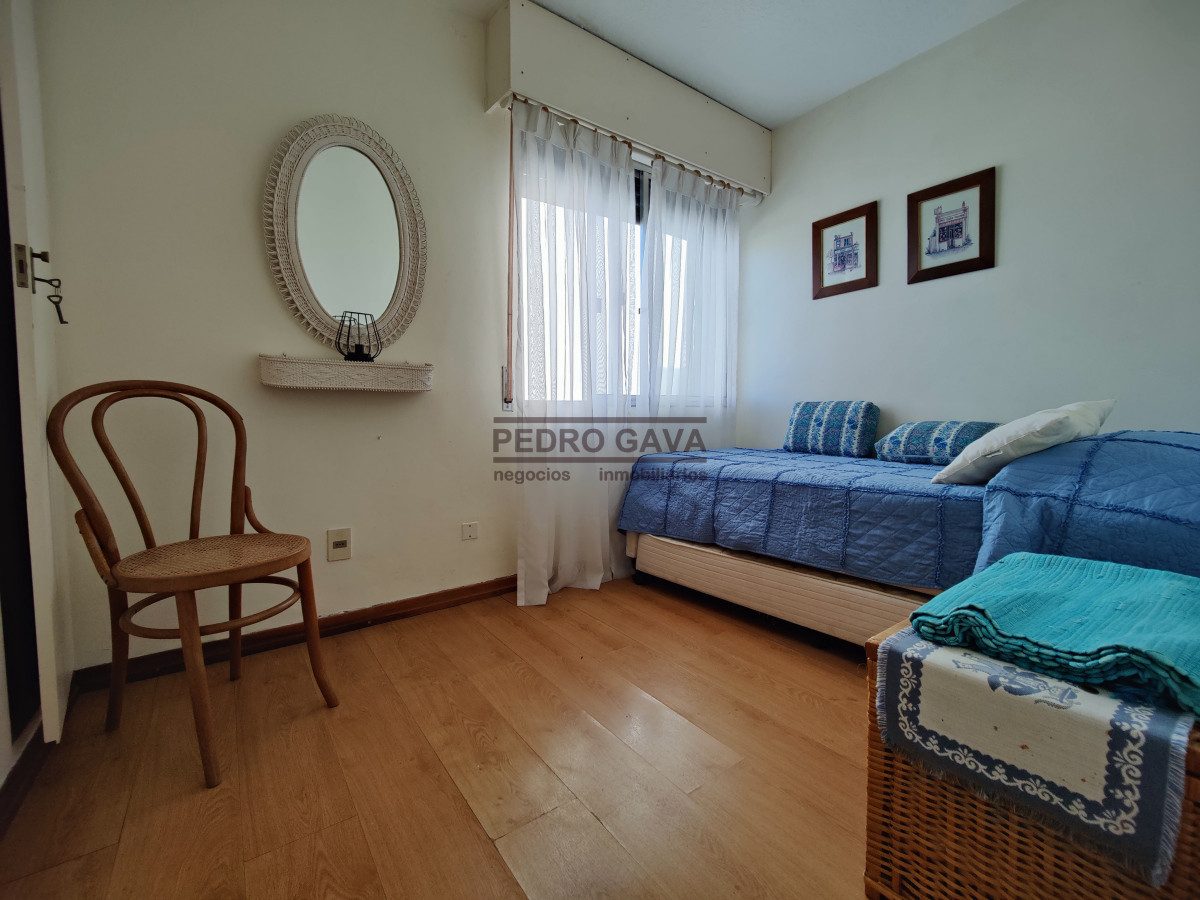 Apartamento ID.311 - Penthouse exclusivo frente al mar a la venta en Piriápolis