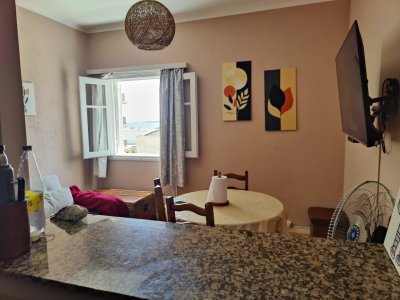 Apartamento ID.339 - Apartamento en venta en Piriápolis, a 30 m de la playa - Edificio Rambla