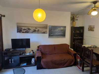 Apartamento ID.362 - Apartamento en alquiler en Piriápolis, planta baja con patio y 2 dormitorios