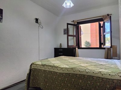 Apartamento ID.362 - Apartamento en alquiler en Piriápolis, planta baja con patio y 2 dormitorios