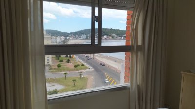 Apartamento ID.151 - Piriapolis, apartamento en venta con vista al mar sobre la Rambla,