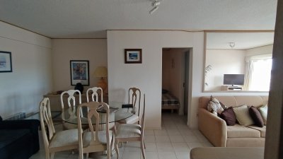 Apartamento ID.151 - Piriapolis, apartamento en venta con vista al mar sobre la Rambla,